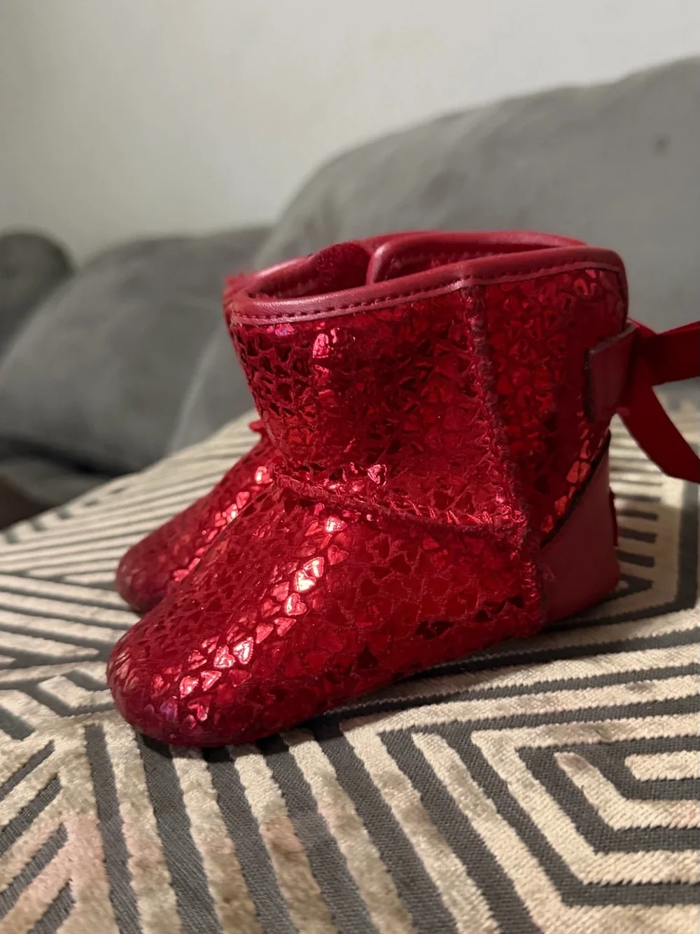UGG Shiny Red Heart-Pattern Baby Booties
